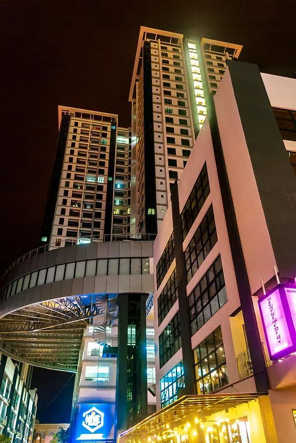 Lazy Traveler'S Suite By D Imperio Homestay George Town